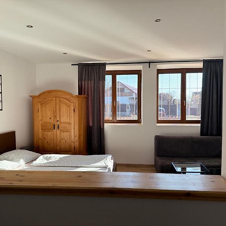 Apartment Dubnica Prejta ดุบนิซา นาด วาฮอม ภายนอก รูปภาพ
