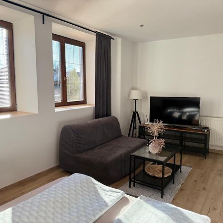 Apartment Dubnica Prejta ดุบนิซา นาด วาฮอม ภายนอก รูปภาพ